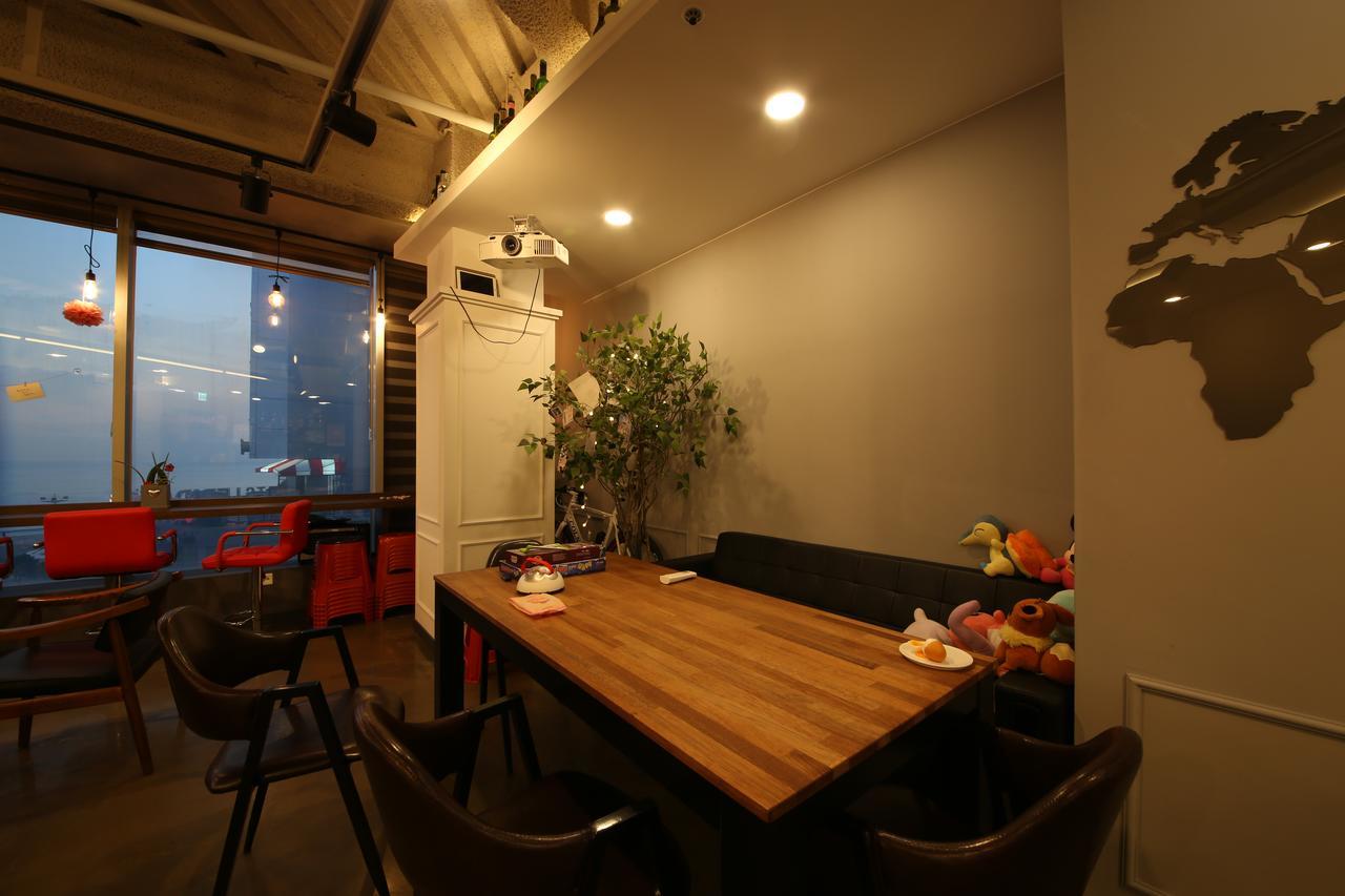 Moondong'S Hostel Пусан Экстерьер фото